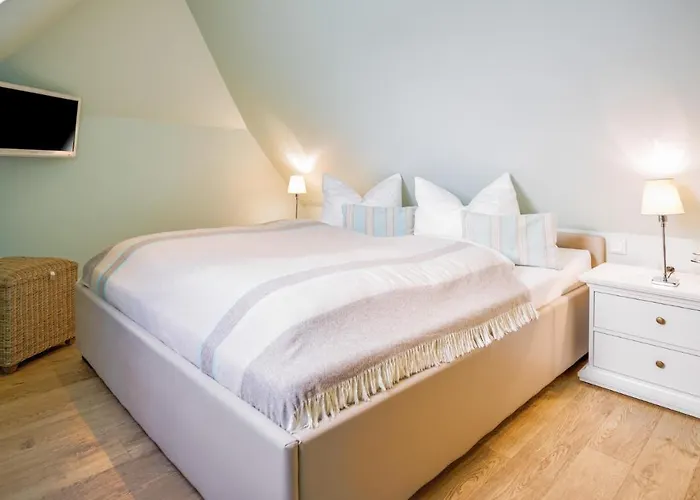 Sylt Homes Ebbe & Flut מלון